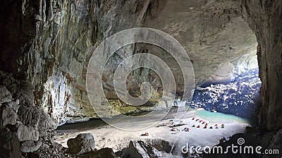 Inside Hang En cave, the world 3rd largest cave Stock Photo